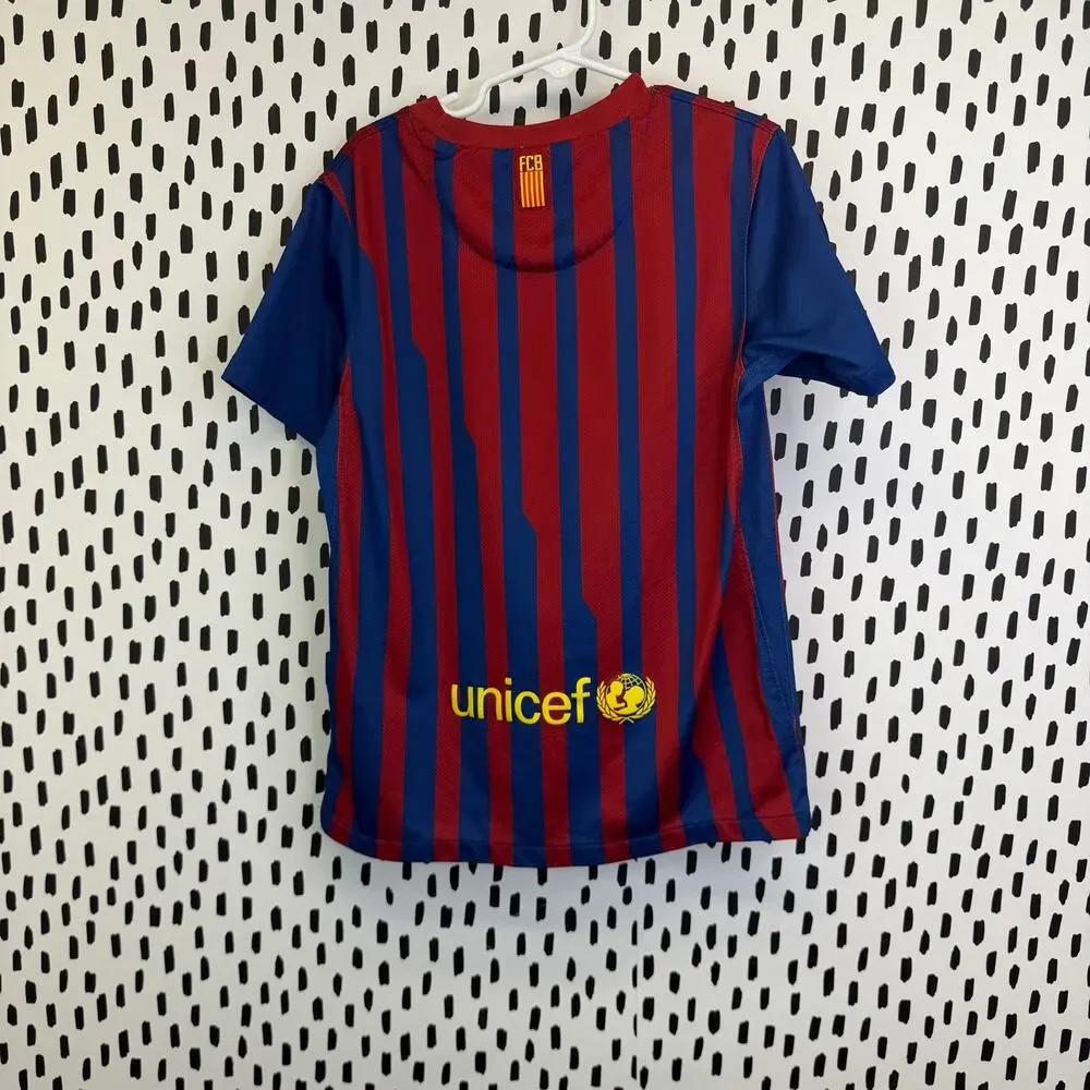 BARCELONA 2011 2012 HOME SHIRT FOOTBALL SOCCER JERSEY NIKE kids small